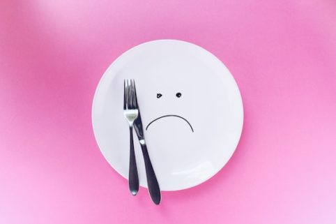 Avez-vous une relation saine avec l'alimentation ? 10 signes qui ne trompent pas_Alexandra Portail Naturopathe