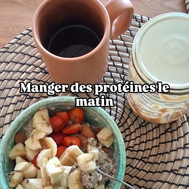 J’ai souvent éradiqué le petit déjeuner le matin par mode, par santé (ce que je croyais...) et puis à force par manque d’appétit. 
Aménorrhée, cycles irréguliers, difficultés à prendre des muscles et surtout état morose voire dépressif...
Oui oui ! mon système nerveux et hormonal étaient HS🔥
🌟Pour y remédier : apporter ma dose de protéines conséquentes le matin et du bon gras. 
Ça a tout changé !! Vraiment ! 
Même si je n’ai pas faim, je me discipline à nourrir mon corps avec des repas petits en volume mais qui sont des bombes nutritionnelles ❤️
Et toi ? Tu es team petit déjeuner ou pas ? Et surtout pour quelle raison ? 
#aménorrhée #systèmenerveux
#systemenerveuxdereglé #cortisol #hormones #cyclemenstruel #petitdejeunerproteine #bienviellir #premenopause #menopausehealth #menopauseweightloss