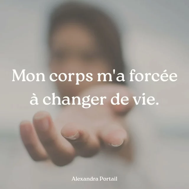 J'ai longtemps cru qu'il fallait choisir.
Entre le monde du business, des stratégies, des deadlines. Et celui du soin, du corps, de l'intuition.
Pendant des années, j'ai vécu dans le premier. Ingénieure, je structurais, je planifiais. Mais mon corps, lui, criait en silence. Une aménorrhée de plus de 10 ans, le symptôme d'un profond désalignement.
Après des années à me reconnecter en tant que naturopathe, j'ai cru que la solution était d'abandonner le business pour le bien-être. C'était un choix radical, mais qui me semblait nécessaire. J'ai même refusé pendant 7 ans de m'allier à des marques, convaincue que l'argent et le naturel ne pouvaient pas coexister.
Et puis, Ringana est arrivé.
Pas tout de suite, non. Il a fallu une rencontre avec des femmes inspirantes, des partenaires de jeu qui m'ont montré que la réussite n'était pas incompatible avec l'éthique, que l'ambition n'était pas l'ennemie du bien-être.
Aujourd'hui, je suis la preuve vivante qu'on peut être les deux. Je suis une femme qui pense et qui ressent. Qui structure et qui prend soin.
Je suis une créatrice de ponts. Entre ta stratégie et ton énergie. Entre ton business et toi.
Et vous, où en êtes-vous ? Si cette histoire résonne en vous, si vous aussi vous vous sentez "entre deux mondes", racontez-moi votre histoire en commentaire ou en DM. On est beaucoup plus nombreuses qu'on le croit.
#entreprendreautrement #entreprendreauféminin #entrepreneuse #networking #naturopathe  #mlmbusiness #mlmfrance #amenorrhee
--