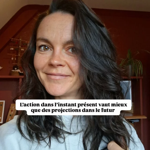 Petit retour en images du mois d’octobre 🌟
Ce mois a été centré sur l’action dans le moment présent.
Comme le dirait une amie, j’ai joué avec la vie en relevant des challenges sans stress malfaisant. 
Chaque petit pas compte.
L’effet cumulé n’est pas un mythe. 
Agir avec le coeur ❤️ n’est pas bullshit ou illusoir mais bien réel . 
Agir avec confiance motivée par l’envie d’avancer n'apporte ni les mêmes résultats ni la même sérénité que d'agir par la peur (peur de manquer, peur de mal faire, peur du regard de l'autre, peur du changement).
🌿 si tu veux en savoir plus sur les soins Ringana
💁‍♀️ si tu veux faire comme @claire.mairey en me rejoignant 
=> like ce post ❤️
🌸 si tu veux découvrir ma 1ere Collection de bijoux légers et délicats, je te donne rdv sur le profil @floreetsensbijoux
🌟 et il y a une surprise pour toi dans la bio du compte. 
#octobre #entreprendreautrement #entrepreneurebienêtre #entrepreneures #femmesentrepreneures #skincareroutine #mlmfrance #oseretresoi #prendresaplace #prendresavieenmains